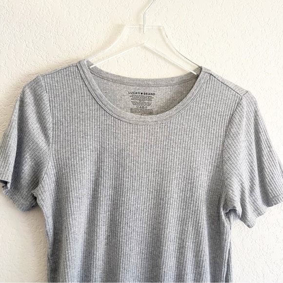 LUCKY BRAND Ribbed Gray Short Sleeve Top Size Large - Picture 2 of 7